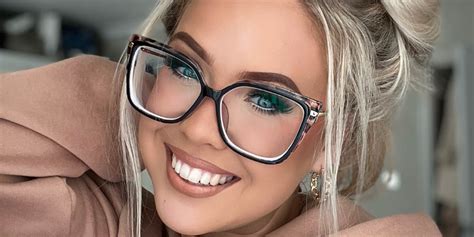 Eyeglasses trends 2023: popular glasses styles | Lensmart Online