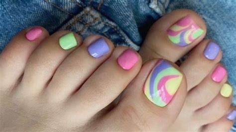 16 Colors You'll Want For All Of Your 2023 Pedicures - Glam - TrendRadars