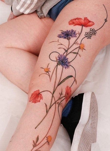 18 Beautiful Leg Tattoo Ideas for Women | TattooAdore