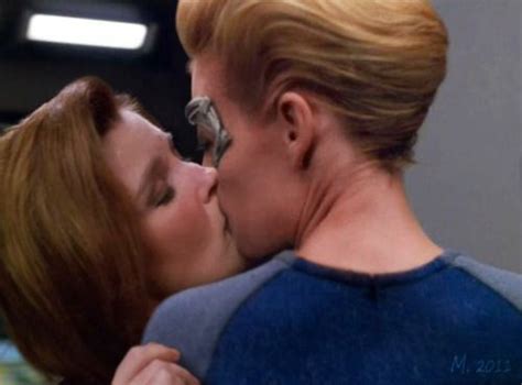 Pin by Skye Dancer on Femslash Fan fiction | Star trek crew, Star trek ...