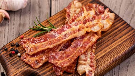 The secret to making perfect bacon, according to a golf-club chef ...