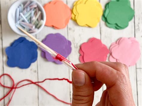 Kids' Paper Lei May Day Craft - Raising Veggie Lovers