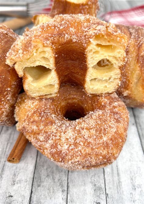 Croissant Donut: Homemade Recipe from Crescent sheets - A Sparkle of Genius