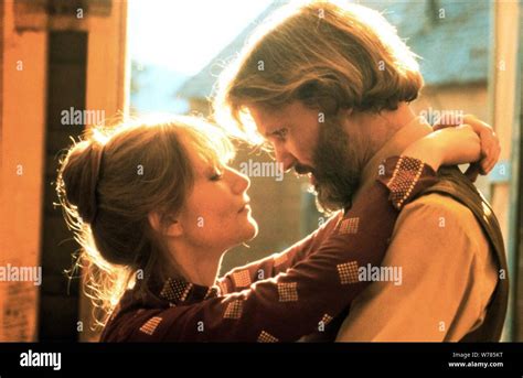 ISABELLE HUPPERT, Kris Kristofferson, HEAVEN'S GATE, 1980 ...