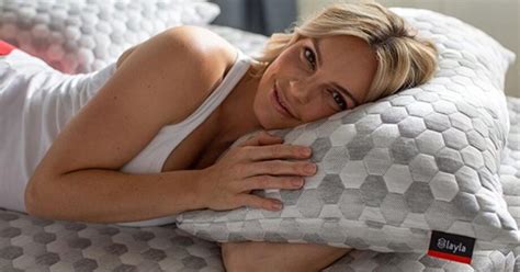 Layla Pillow Review (2022) | The Mattress Nerd