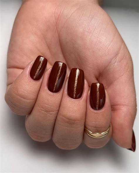 Nail Artists Share the 10 Best Burgundy Nail Polishes | Who What Wear