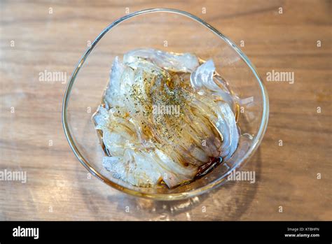 Jelly pudding seaweed japanese dessert hi-res stock photography and ...