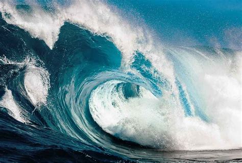 What Causes Ocean Waves? - Malibu Makos Surf Club