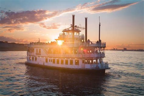 Boston Harbor Tours, Cruises and Private Charters - Mass Bay Lines