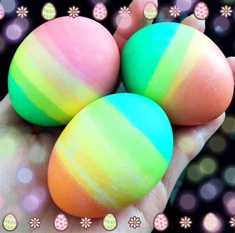 Coloring Eggs With Kids / Kids will have lots of fun!