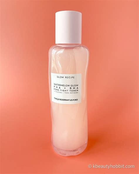 Glow Recipe Watermelon Glow PHA+BHA Pore-Tight Toner Review