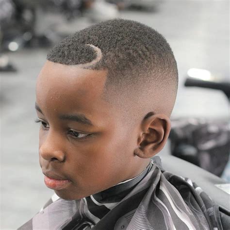 √ Cortes Para Niños De Cabello Liso Negro - Cachos e Outras Ondas