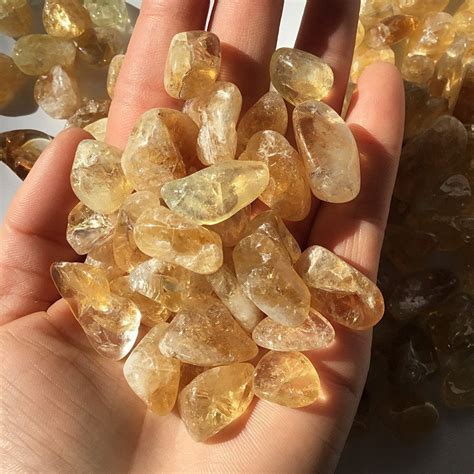 Citrine Crystal Meanings, Healing Properties & Benefits | Dougles Chan