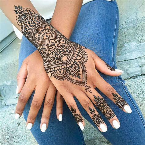 24 Henna Tattoos by Rachel Goldman | Bella Henna