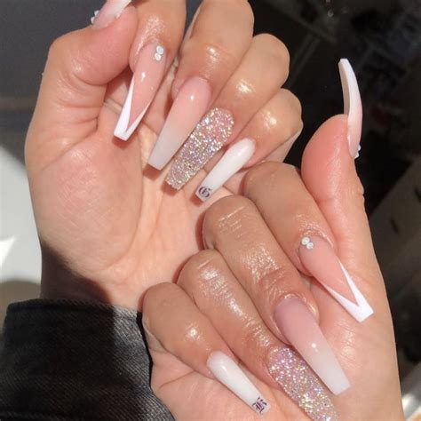 White Nails With Diamonds: The Perfect Touch Of Glamour – ADDICFASHION