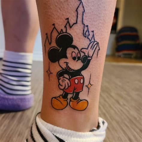 Mickey Mouse Tattoo Drawings Zeichentrick Tatuaggi Tatuaje Latatoueuse ...