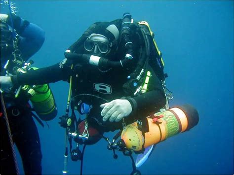 What is Deep Sea Diving? - OpenWaterHQ