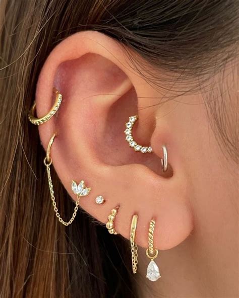 Ear Piercing Ideas - Cartilage Earrings | Earings piercings, Ear ...