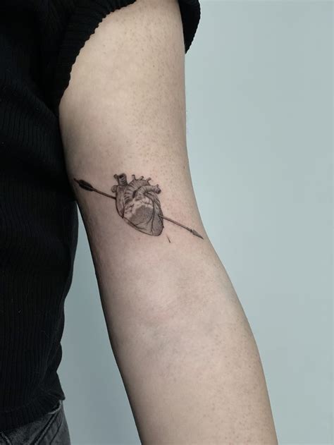 Human heart tattoo | Realistic heart tattoo, Heart tattoo, Tattoos