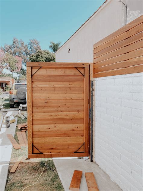 DIY: How To Build a Modern Wood Gate — Blanco Bungalow