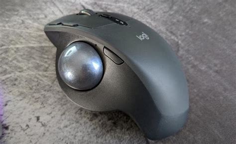 Logitech MX Master 3 vs MX Ergo: Which One Has Better Features ...