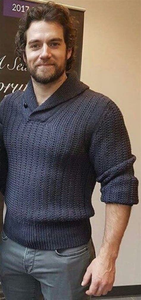 Henry Cavill 💙 | Henry cavill, Henry, Men sweater