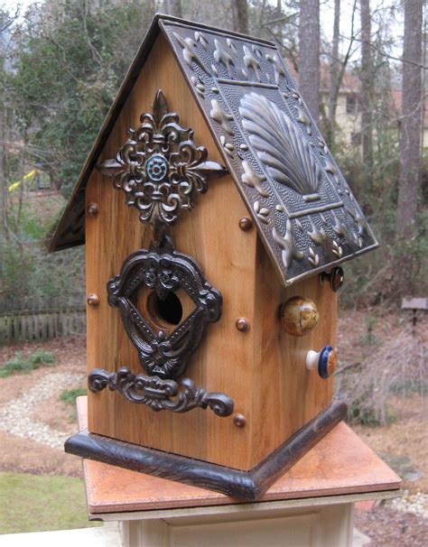 Clam Shell Tin Roof Birdhouse Design