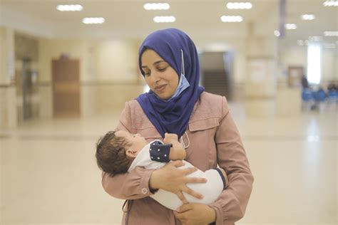 Dreams of motherhood realized: A Palestine Refugee in Gaza Risks Her ...