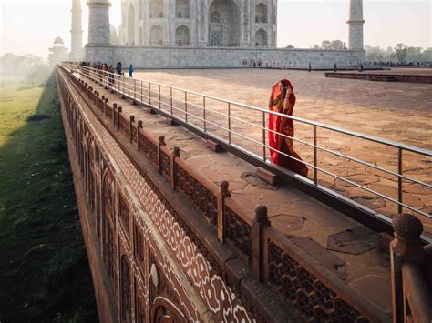 Agra: Visiting the Taj Mahal | Story | Hero Traveler