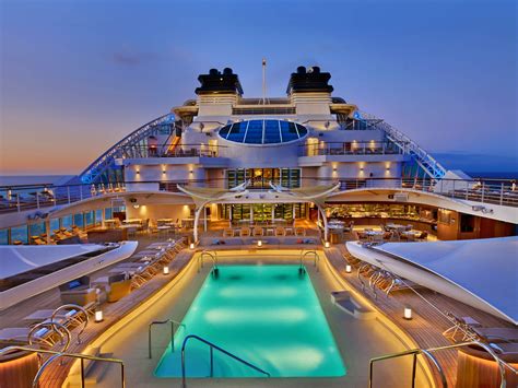 5 of the Most Luxurious Cruises