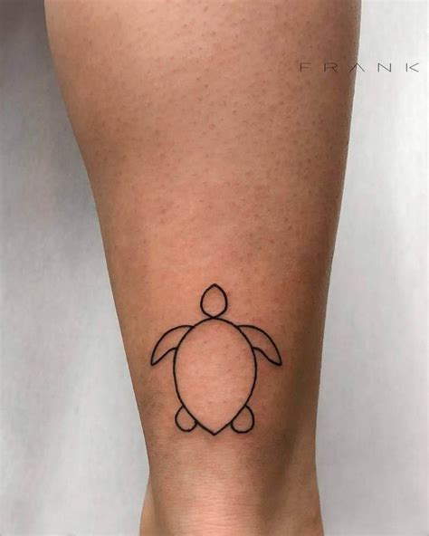 25+ Minimalist Turtle Tattoo Designs That Will Inspire You To Get Inked ...