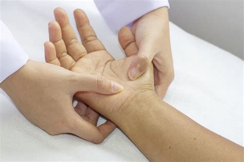 Benefits of good hand therapy treatment - Clinica Ortho Dontics ...