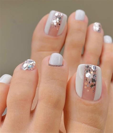 36 Cute Summer toe nails and pedicure ideas to wear - Page 8 of 35 ...