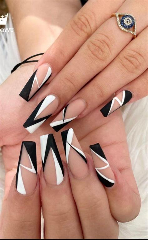 25 Cool Abstract Nail Art Ideas You Need To Try Now. - honestlybecca in ...