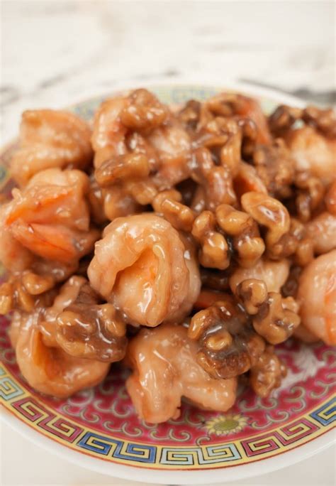 Honey Walnut Shrimp - Chinese Restaurant Classic! (VIDEO) - CJ Eats Recipes