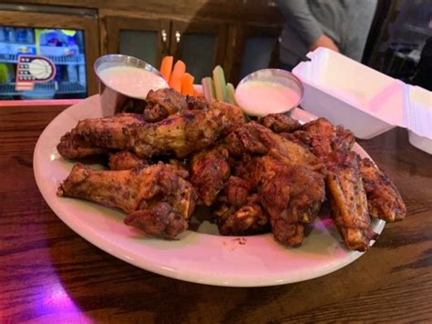 Ale Emporium wins Indy's Best Wings