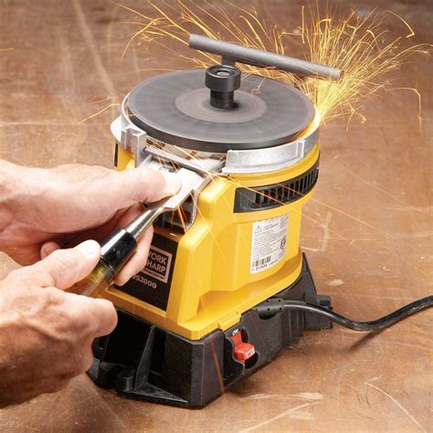 The Favorite Tools of Pro Tradespeople | Family Handyman