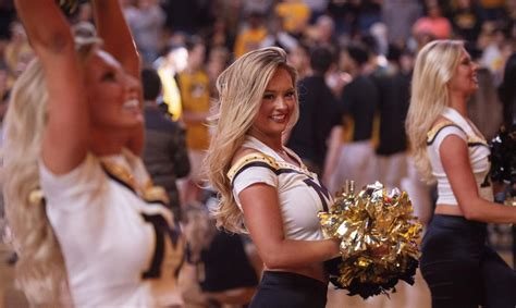 Mizzou Golden Girls and cheerleaders