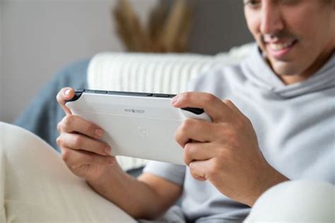 Logitech G Cloud Gaming Handheld review: enthusiasts only | Digital Trends