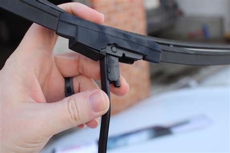 How to Replace Wiper Blades | An Art of Manliness How-To