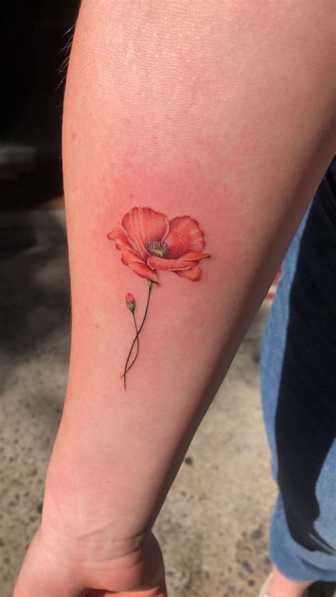 Red poppy flower tattoo – Artofit