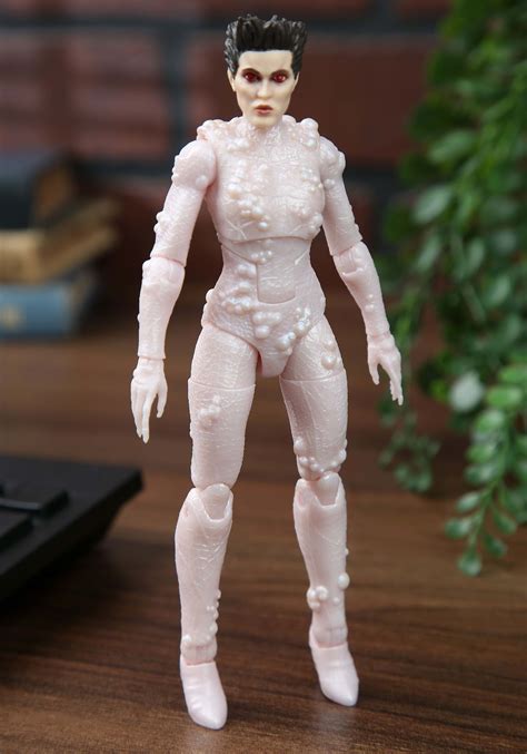 Diamond Select Toys Ghostbusters Gozer The Gozerian Figure ...