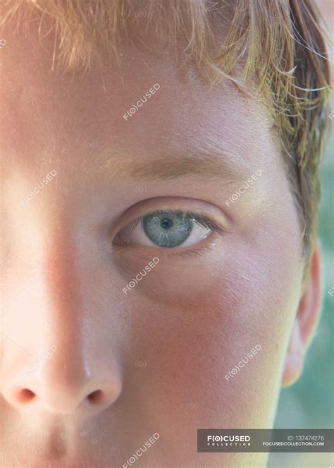 Boy with green eyes — expressionless, attractive - Stock Photo | #137474276