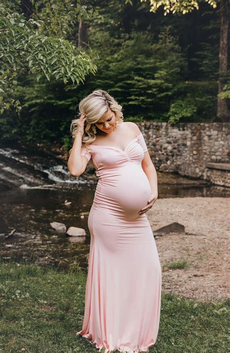 Pin on Maternity Gowns