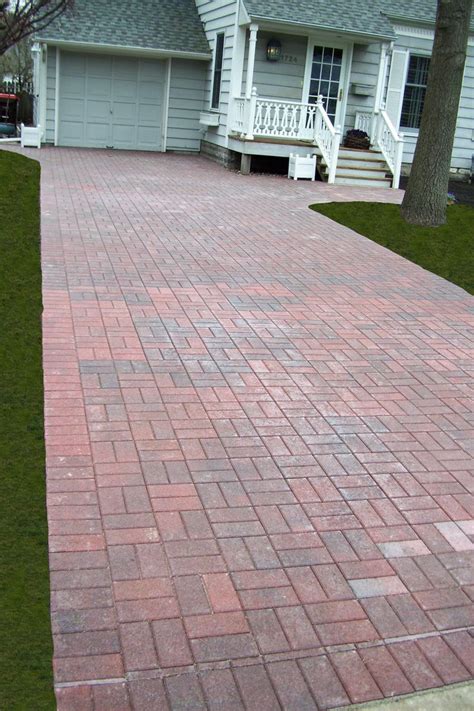 Red/Charcoal Color Holland Paver Driveway, Basket Weave Pattern | Brick ...