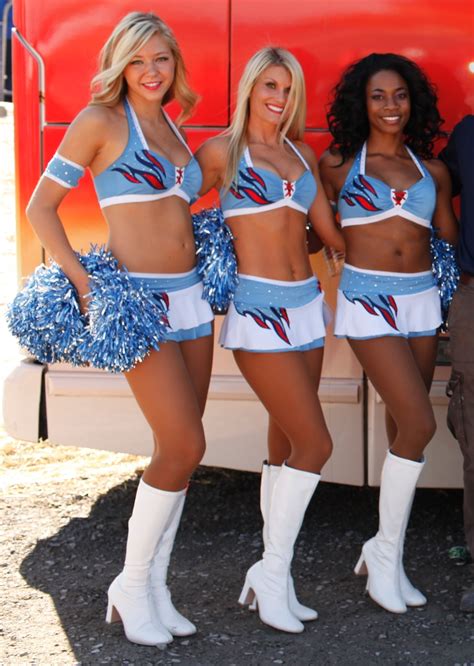 Cheerleaders and Sport Girls: Tennessee Titans Cheerleaders