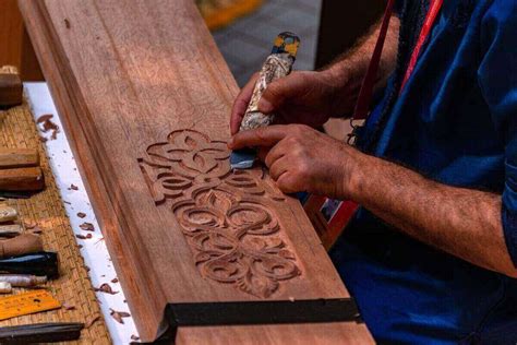 Best Woods for Relief Carving: 11 Good Options – MellowPine