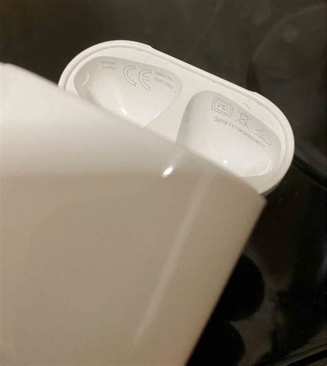 Airpods Gen-1 wired charging case, Audio, Earphones on Carousell