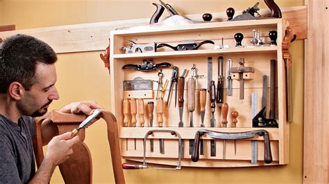 What Are The Essential Tools In A Tool Kit For Carpenters?