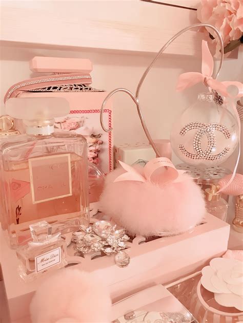 Pink Powder Puff 🎀 | Pastel pink aesthetic, Pink aesthetic, Pink photo